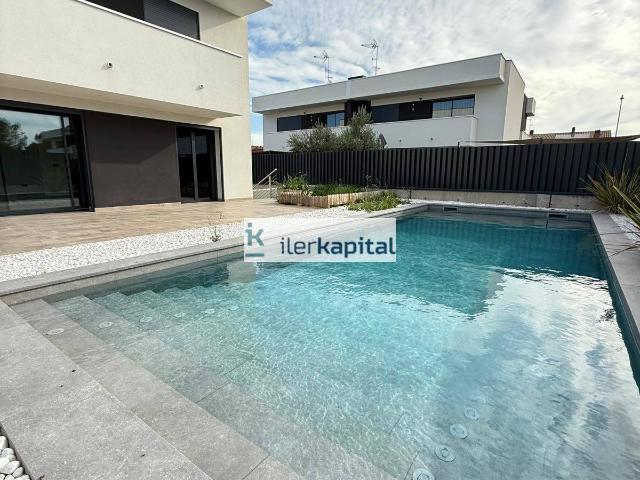Villa en venta en Mollerussa