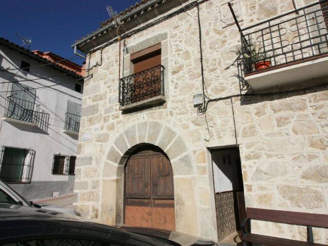 Chalet en venta en Mombeltrán, Castilla y León