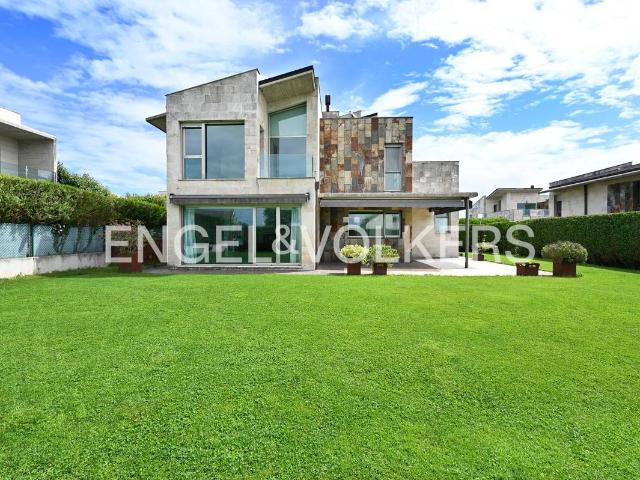 Chalet en venta en Bezana, Santa Cruz De Bezana