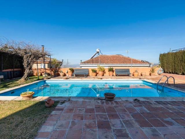 Chalet en venta en Monachil