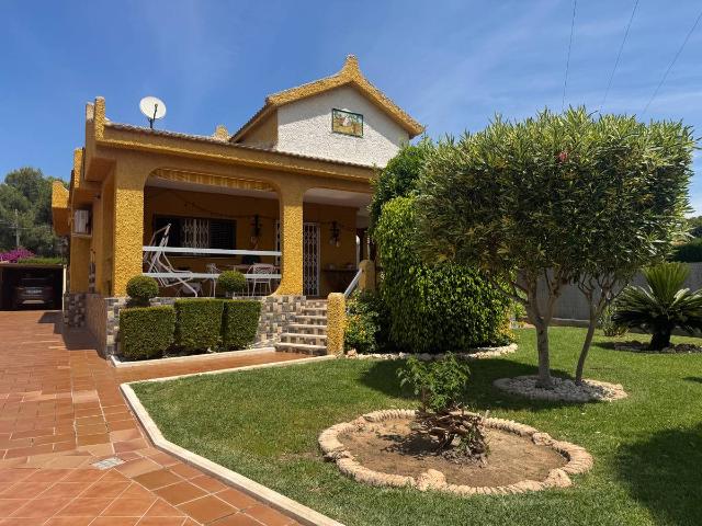 Chalet en venta en l'Horta Nord, Valencia