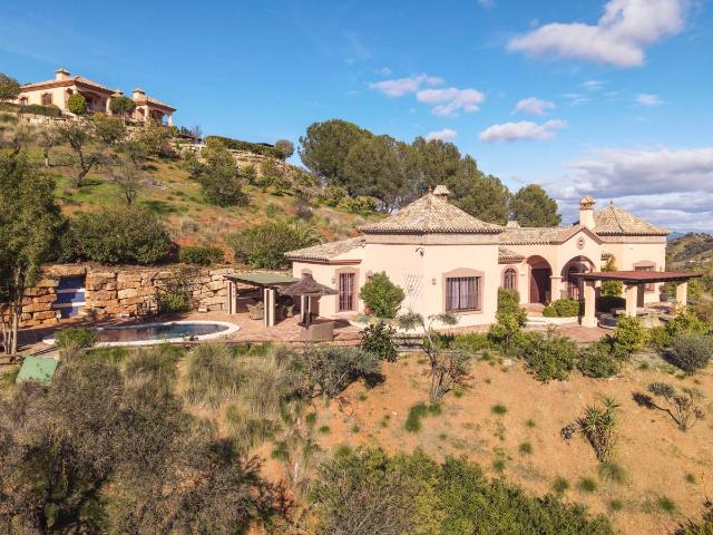 Villa en venta en Monda
