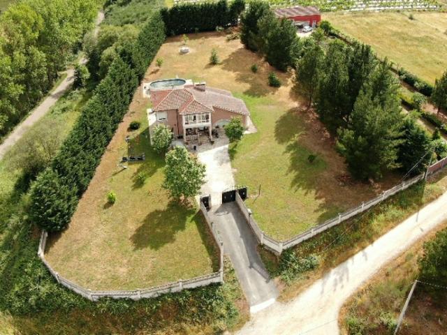 Villa en venta en Monforte De Lemos, O Quintairo