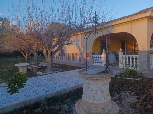 Villa en venta en Monforte Del Cid, Mujeres Deportistas
