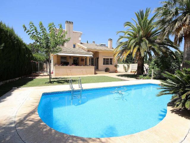 Chalet en venta en el Vinalopó Mitjà / El Vinalopó Medio, Valencia