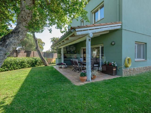 Villa en venta en Mont-ras