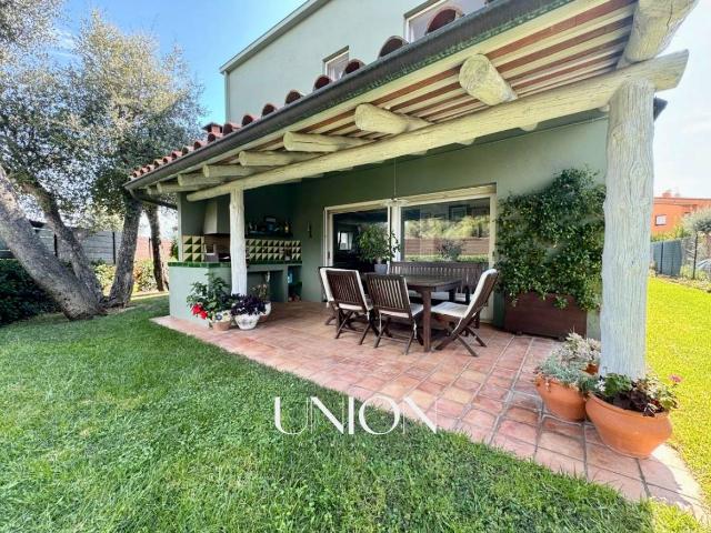 Villa en venta en Mont-ras