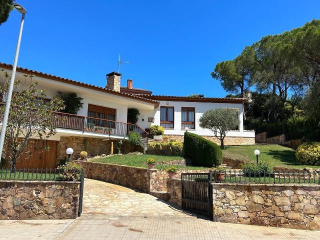 Villa en venta en Mont-ras