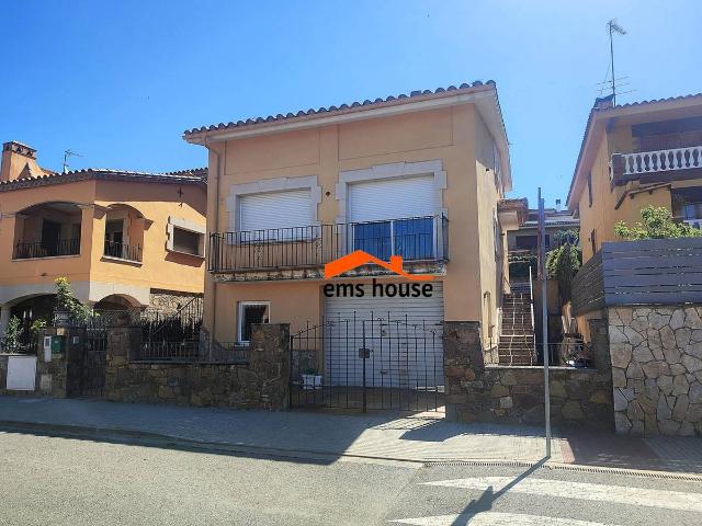 Villa en venta en Mont-ras