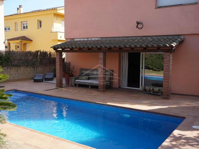 Villa en venta en Mont-ras