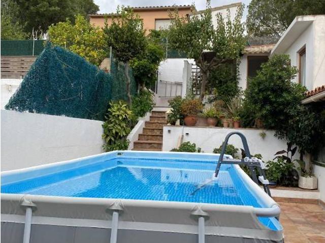 Villa en venta en Mont-ras