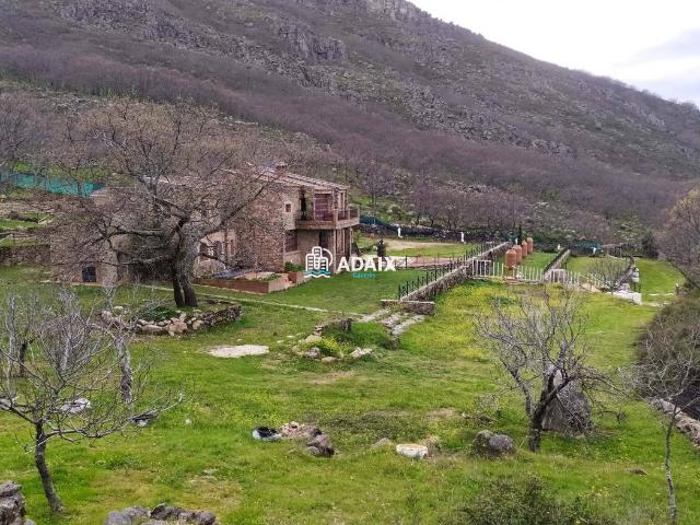 Chalet en venta en Montánchez, Extremadura