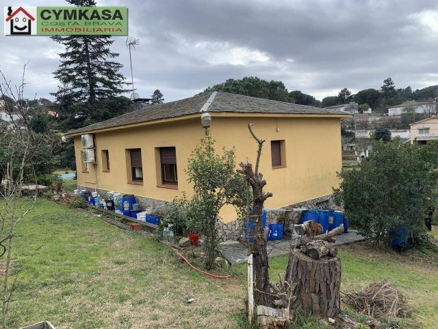 Villa en venta en Maçanet De La Selva