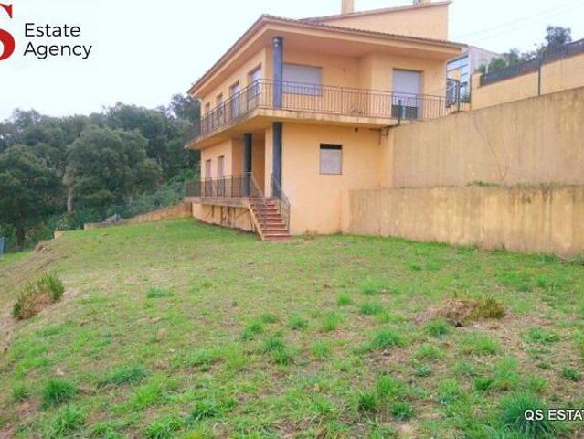 Villa en venta en Maçanet De La Selva