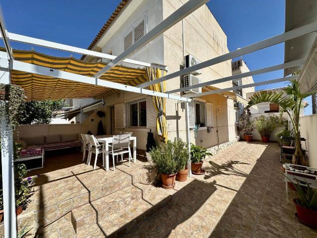 Villa en venta en Santa Pola