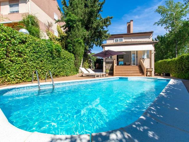 Chalet en venta en Rozas De Puerto Real, Madrid