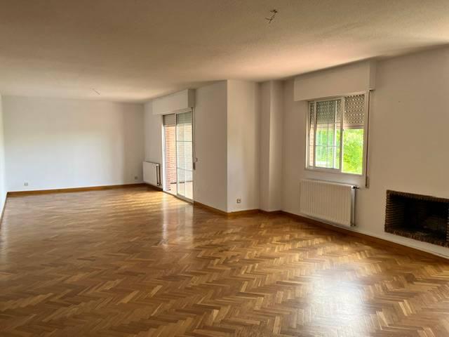 Chalet en venta en Rozas De Puerto Real, Madrid