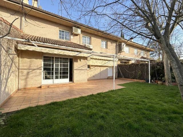 Chalet en venta en Rozas De Puerto Real, Madrid