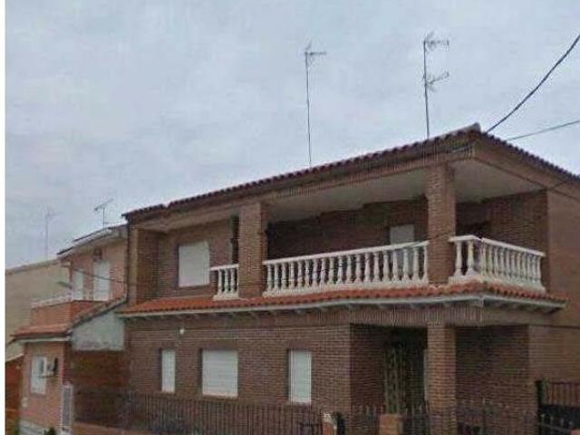 Villa en venta en Montearagón