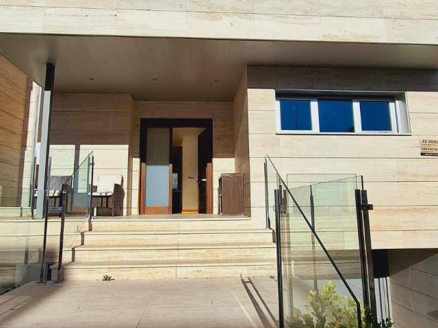 Chalet en venta en Rozas De Puerto Real, Madrid