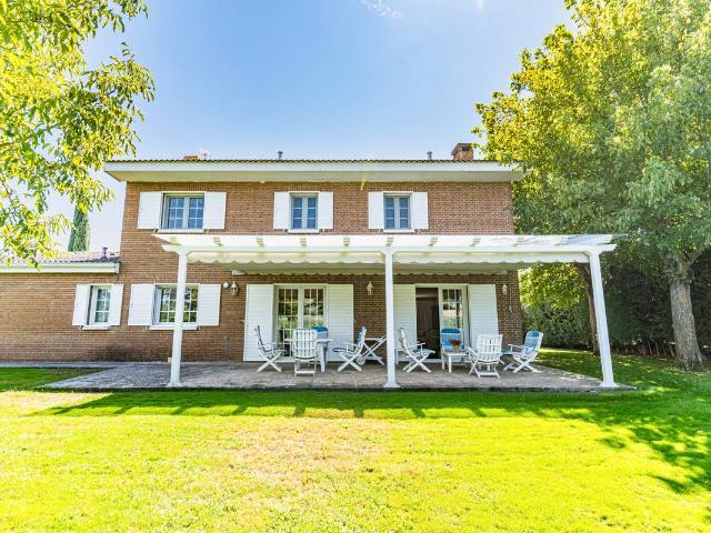 Chalet en venta en Pozuelo Estación, Pozuelo De Alarcón