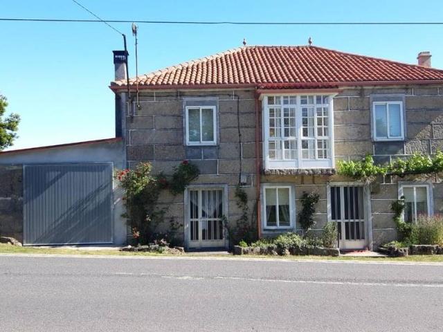 Chalet en venta en Terra de Caldelas, Galicia
