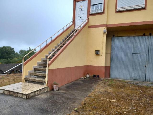Chalet en venta en Terra de Caldelas, Galicia