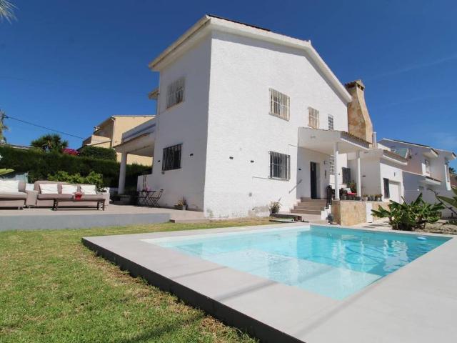 Chalet en venta en Los Almendros, el Camp de Túria