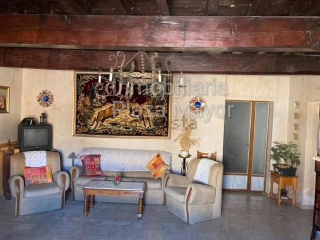 Chalet en venta en Monterrubio De Armuña, Castilla y León