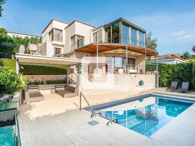 Villa en venta en Lloret De Mar