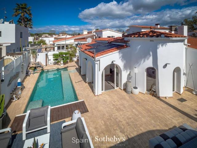 Chalet en venta en Empuriabrava i entorn, Castelló d'Empúries