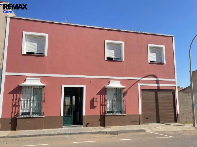 Chalet en venta en Montijo, Extremadura