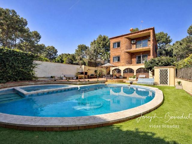 Chalet en venta en Centre, Baix Llobregat