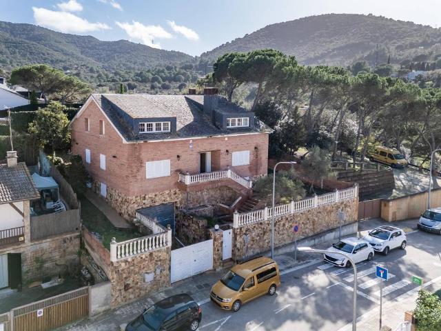 Chalet en venta en Montornès Centre, Vallès Oriental