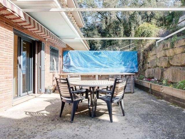 Chalet en venta en Montornès Centre, Vallès Oriental