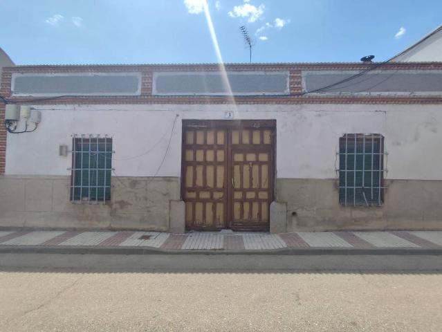 Villa en venta en Mora