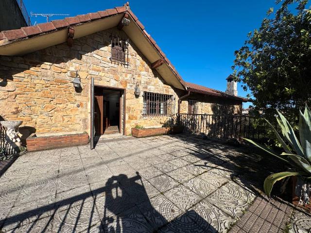 Villa en venta en Morga