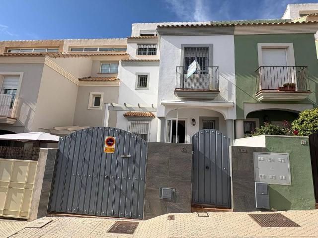 Chalet en venta en Morón De La Frontera, Andalucía