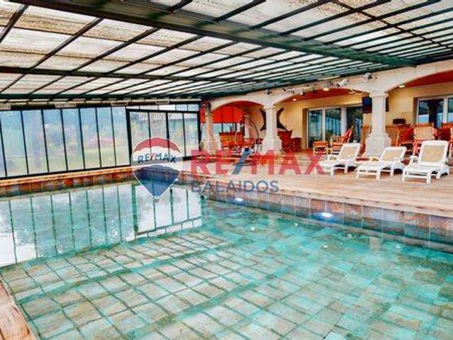 Villa en venta en Mos