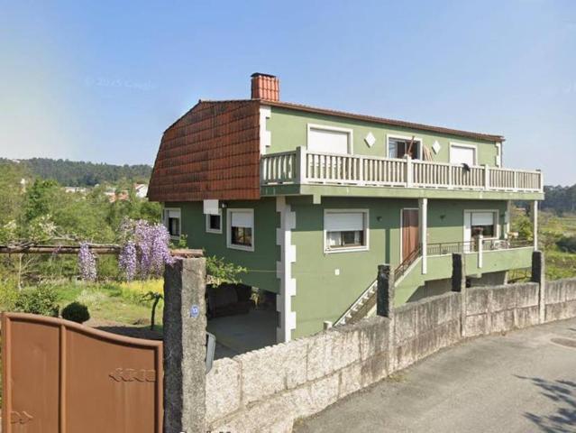 Chalet en venta en Mos, Vigo