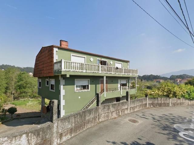 Chalet en venta en Mos, Vigo