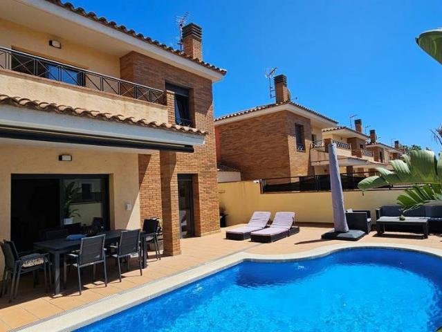 Chalet en venta en Empuriabrava, Alt Empordà