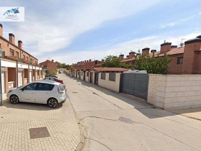 Villa en venta en Mucientes