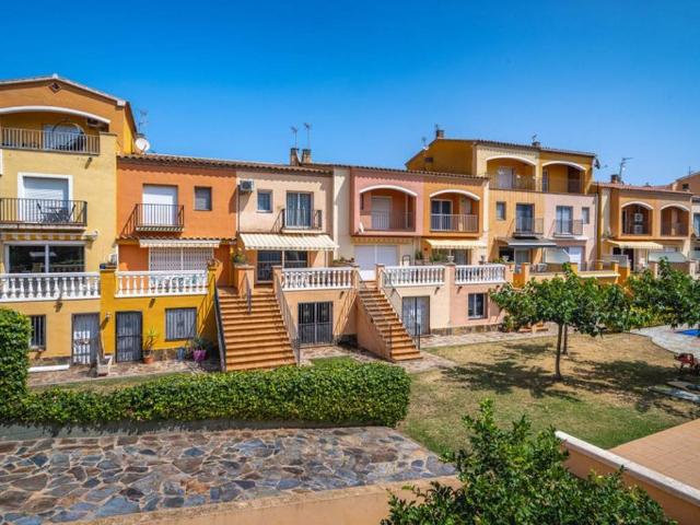 Villa en venta en Empuriabrava