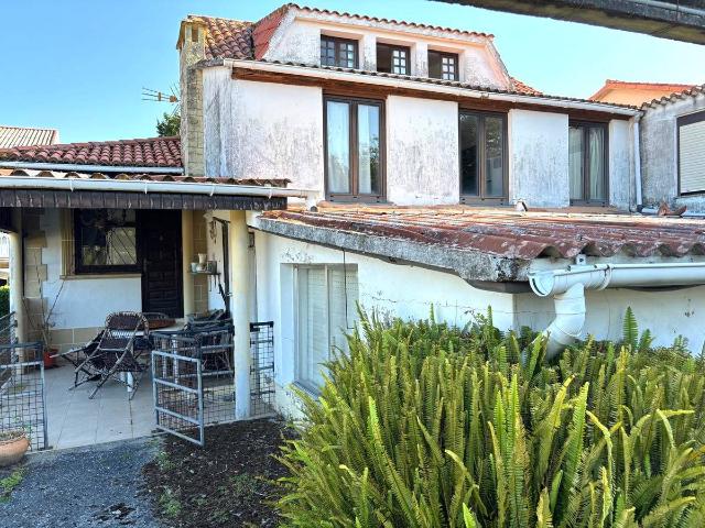 Chalet en venta en Mugardos, Ferrol