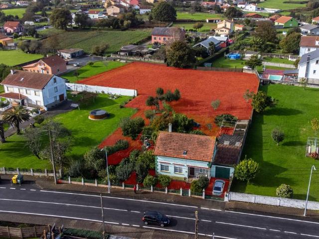 Chalet en venta en Mugardos, Ferrol