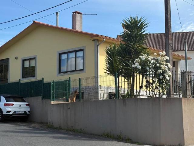 Chalet en venta en Mugardos, Ferrol