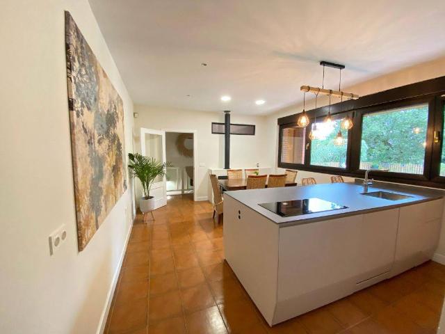 Chalet en venta en Mungia, Vizcaya