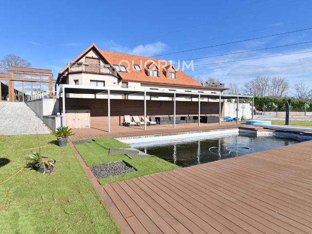 Chalet en venta en Mungia, Vizcaya