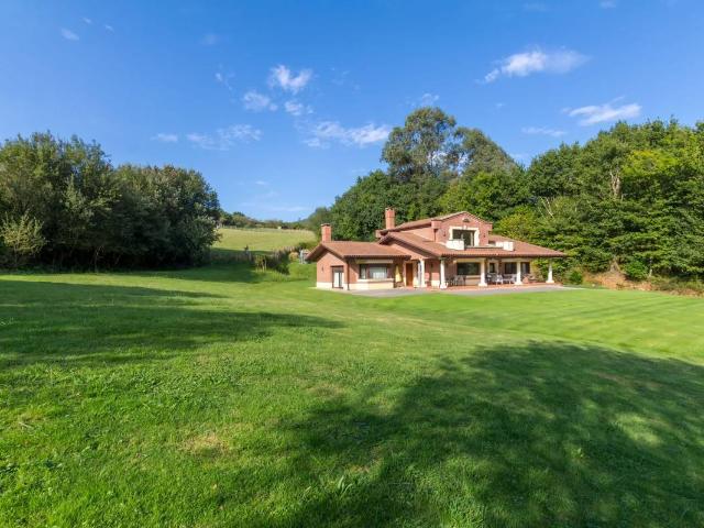 Villa en venta en Mungia